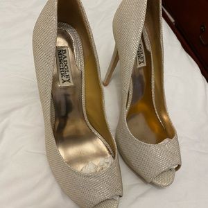 Bagdley mischka plumps